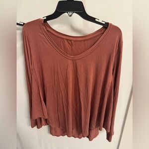 Older Style Lululemon High Low Long Sleeve Top- Size 8